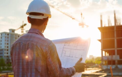 portrait-engineer-job-site-work-hours (1)